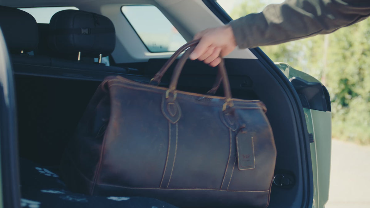Load video: Chris Robshaw, England Rugby Hero, Talks to Tusting about all things rugby, what comes after rugby, style and bags